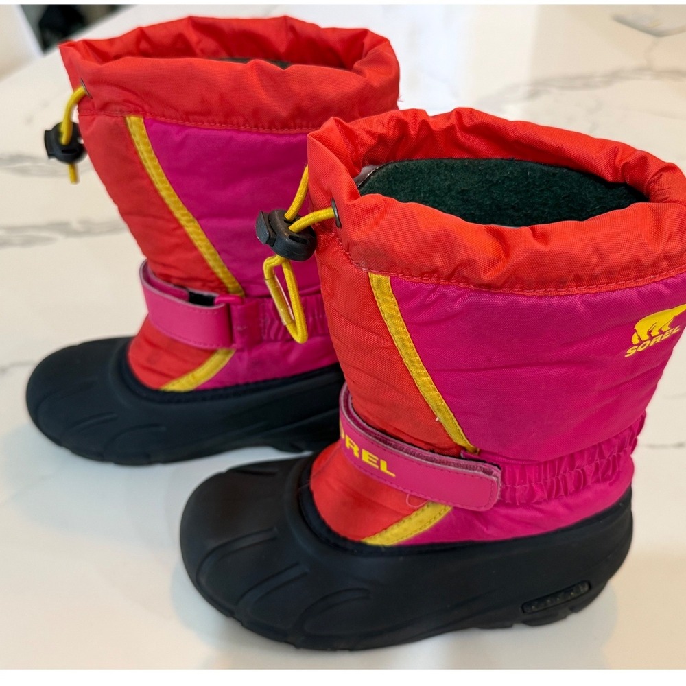 Sorel Kids Flurry Snow Boots Pink Red Waterproof Winter Size 13 Insulated Youth